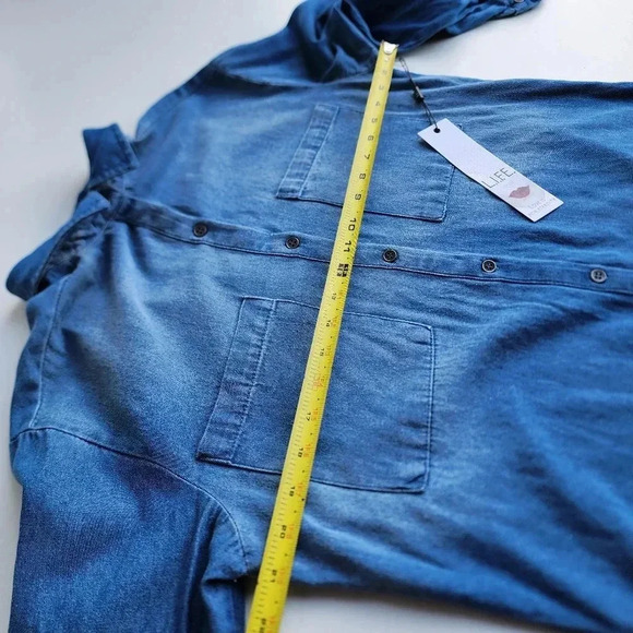 NWT L.I.F.E. Shirt Blue Denim Distressed Button Up Long Sleeve Cover Up Slits S - Picture 11 of 14